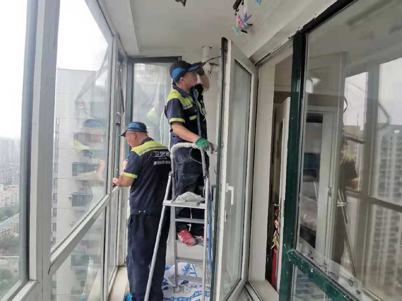 葫芦岛阳台漏水维修